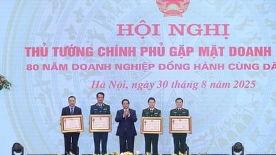 ກຸ່ມບໍລິສັດ Viettel ໄດ້ຮັບຫຼຽນກາ ປົກປັກຮັກສາປະເທດຊາດ ຊັ້ນ 1 ເປັນຄັ້ງທີ 2