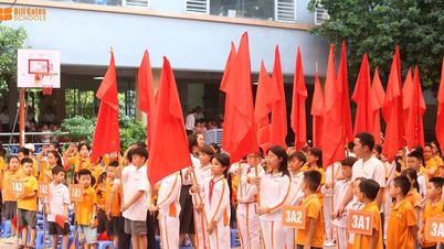 53 estudiantes de primer grado estudian ilegalmente durante un año: ¿Cómo manejará esto el Departamento de Educación y Formación de Hanoi?