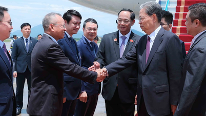 [Foto] El presidente de la Asamblea Popular Nacional de China, Zhao Leji, inicia una visita oficial a Vietnam.