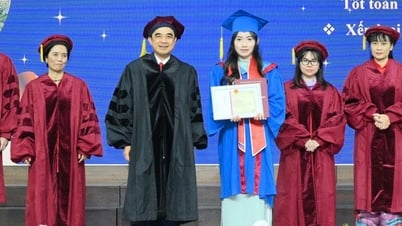 Gadis yang terlahir untuk menjadi… lulusan terbaik