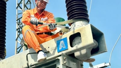 Giữ dòng điện sáng giữa mùa hè đổ lửa