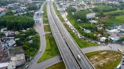 Ba dự án cao tốc Dầu Giây–Tân Phú, Gia Nghĩa–Chơn Thành và Vành đai 4 Hà Nội sẽ được khởi công vào dịp 19/8, bổ sung hơn 300km vào mạng lưới đường bộ quốc gia.