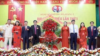 Phó Bí thư Thường trực Tỉnh ủy Lê Thị Kim Dung dự Đại hội Đảng bộ phường Hà Giang 2