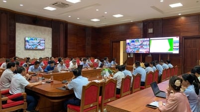 Département de l'Industrie et du Commerce de Dak Lak : a participé à la conférence de formation sur la décentralisation, la délégation et l'attribution d'autorité dans les domaines du ministère de l'Industrie et du Commerce