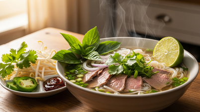 Sáng nào cũng ăn 1 tô phở thơm lừng: Chuyên gia dinh dưỡng thế giới nói gì?
