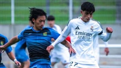 Tiền vệ Việt kiều Julien Nguyễn: 'Tôi học được nhiều khi so tài U.19 Real Madrid'