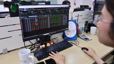 베트남 주식은 예상치 못하게 33포인트 가까이 급등했습니다.