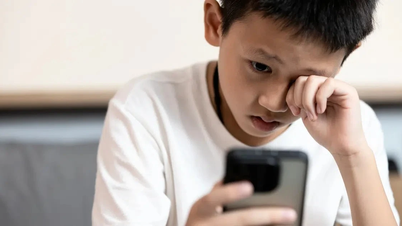 Children under 13 should not use smartphones, new warning
