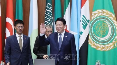 الرئيس لونغ كونغ يزور جامعة الدول العربية ويلقي خطابًا سياسيًا فيها
