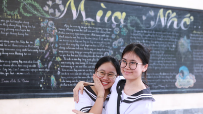 Ninh Bình hỗ trợ học bổng và sinh hoạt phí cho học sinh trường chuyên