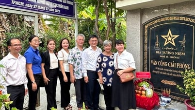 Tri ân nhạc sĩ Trần Long Ẩn và NSƯT Phi Yến