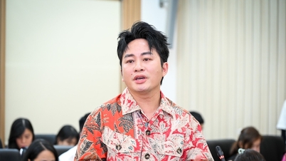 Tùng Dương xin hát 5 bài ở 'concert quốc gia', cổng đăng ký vé sập sau 9 phút