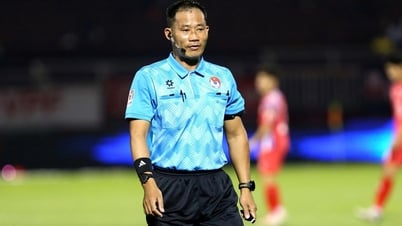 Ban Trọng tài tổ chức đoàn viếng và tiễn đưa trọng tài Trần Đình Thịnh: Nói lời tiếc thương!