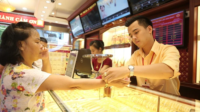 Giá vàng bật tăng, thương hiệu SJC tiến gần mốc 124 triệu đồng mỗi lượng