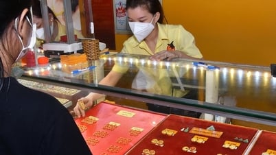 Giá vàng hôm nay, 5-8: Bật tăng mạnh khi thị trường kỳ vọng Fed giảm lãi suất