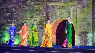 សមាគមវប្បធម៍ Ao Dai វៀតណាមរៀបចំសម្ភោធ៖ ផ្សព្វផ្សាយតម្លៃបេតិកភណ្ឌក្នុងជីវិតសហសម័យ