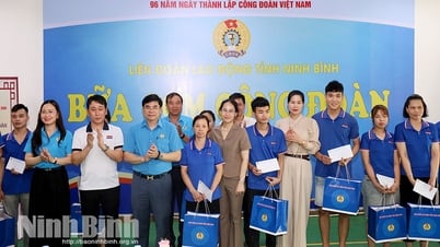 Tổ chức bữa cơm Công đoàn cho người lao động Công ty TNHH Jungwon Electronics VietNam