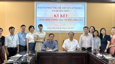 Ký kết phối hợp tuyên truyền, phát hành báo với xã Quảng Điền