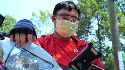 Kinh nghiệm "bỏ túi" cho nam giới trong mùa hè: Dội nước yên xe, chườm mát