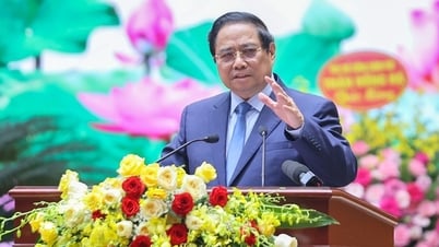 Thủ tướng: Đột phá phát triển các phương thức giao thông, thúc đẩy giao thông xanh và đô thị thông minh