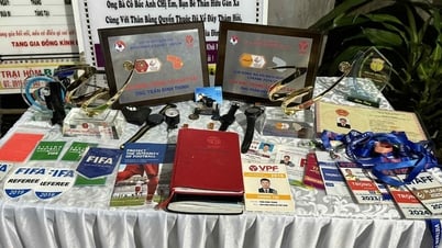 Серебряный свисток Тран Динь Тхинь вернулся «домой»: братья-судьи сказали друг другу: давайте сделаем все возможное ради Тхиня...