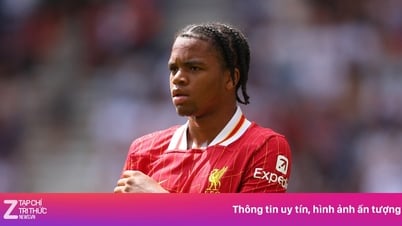 Liverpool lắc lư vì tài năng 16 tuổi