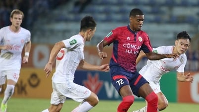 V-League được 'giải cứu' phút chót: Mừng hay lo?