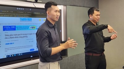 Một buổi học tiếng Việt bằng... đôi tay