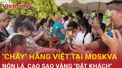 Lễ hội hàng Việt tại Moskva: Nón lá, cao Sao Vàng "đắt khách"