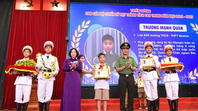 Công an Hà Nội vinh danh 418 học sinh xuất sắc, tiêu biểu
