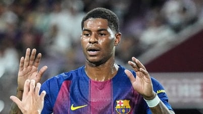 Rashford 'khai hỏa', Barcelona thắng trận '5 sao'
