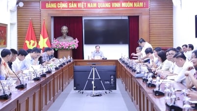Họp triển khai nhiệm vụ tổ chức các đội diễu binh, diễu hành quần chúng, xếp hình trong tổng thể các hoạt động kỷ niệm 80 năm Cách mạng tháng Tám và Quốc khánh 2/9