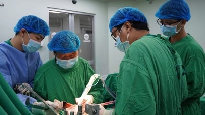 Lần đầu tiên dùng dao mổ siêu âm phẫu thuật ung thư gan ở ĐBSCL