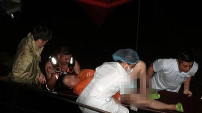 Cứu sản phụ chuyển dạ nguy kịch ngoài đảo xa giữa đêm mưa gió