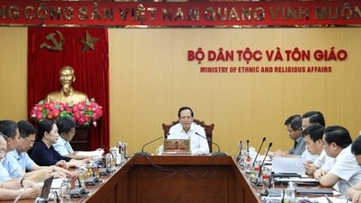 Cử cán bộ hỗ trợ công tác dân tộc, tôn giáo cho địa phương vận hành chính quyền 2 cấp