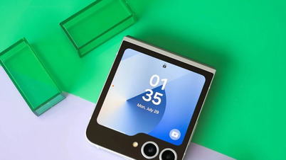 Galaxy Z Flip 7 FE: Màn ra mắt thất thế vì “cái bóng” cũ