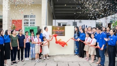 Đoàn Thanh niên UBND tỉnh sôi nổi thi đua chào mừng Đại hội Đảng các cấp