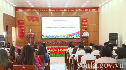 Phường Mộc Sơn sinh hoạt chính trị dưới cờ tháng 8