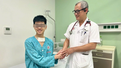 Tìm lại tiếng nói cho cậu bé 16 tuổi sau 1 năm bị tai nạn