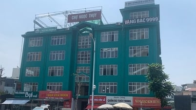 Chợ xây 5 tầng... 4 tầng bỏ không