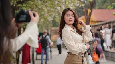 Tour Hà Nội "cháy" vé, phố cổ kín phòng vì khách săn chỗ xem diễu binh 2/9