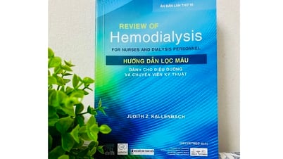 Cuốn tài liệu y khoa nhắc bác sĩ thấu cảm cùng người bệnh