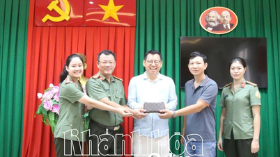 Trao trả tài sản cho du khách