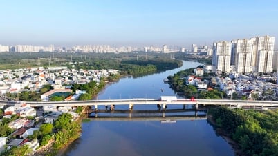 TP.HCM hạn chế lưu thông đường thủy để thi công kè chống sạt lở