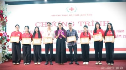 Sơ kết công tác hiến máu tình nguyện 6 tháng đầu năm và tổng kết công tác tình nguyện viên Hành trình Đỏ năm 2025
