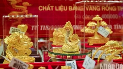 Giá vàng ngày 7/8: Trong nước duy trì ở mức cao, thế giới quay đầu giảm