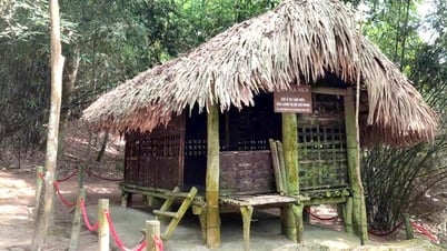 Tự hào trên quê hương Cách mạng