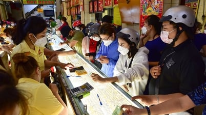 Giá vàng hôm nay 7/8/2025: Giá vàng trong nước và thế giới tăng nhẹ dù thị trường ảm đạm