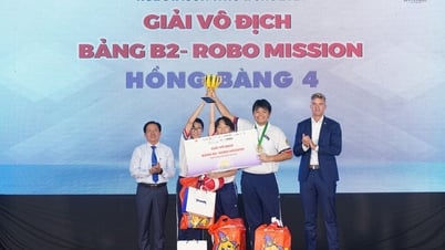 Chọn được các đội học sinh đại diện Việt Nam thi chung kết robot ở Singapore