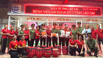 “Bữa sáng yêu thương” trao gần 1.000 suất ăn miễn phí tại Bệnh viện Đa khoa số 1 tỉnh